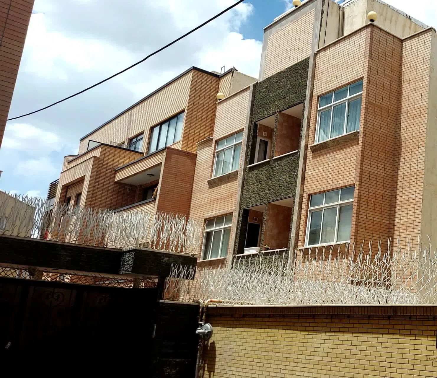 رهن و اجاره آپارتمان گلزار شمالی