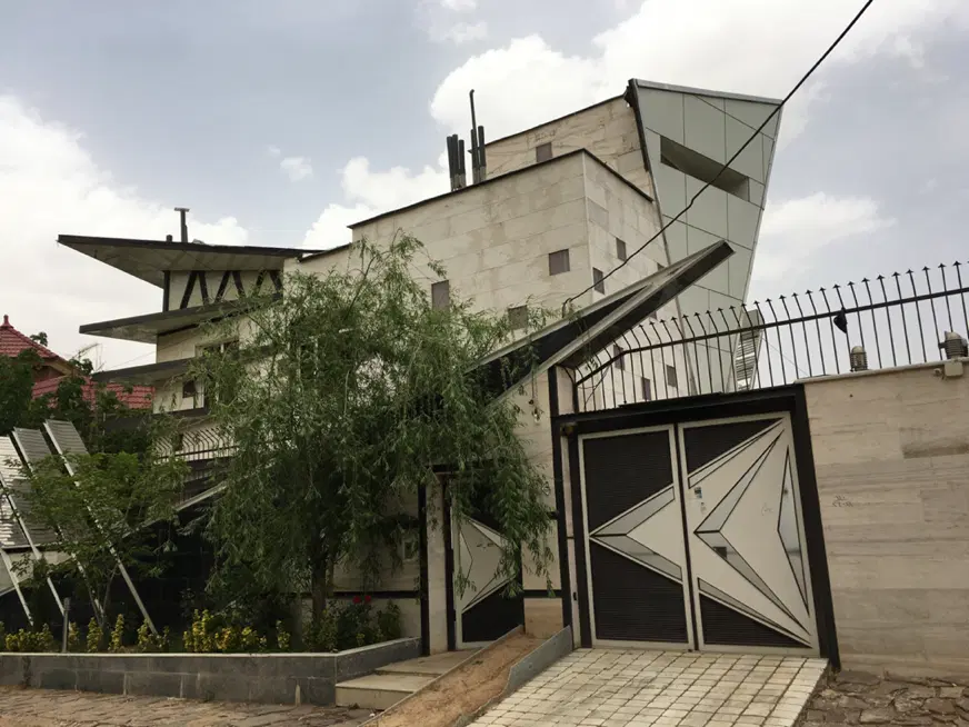 زمین باغشهر گلبهار صدرا اول گلیهار دونبش باپروانه