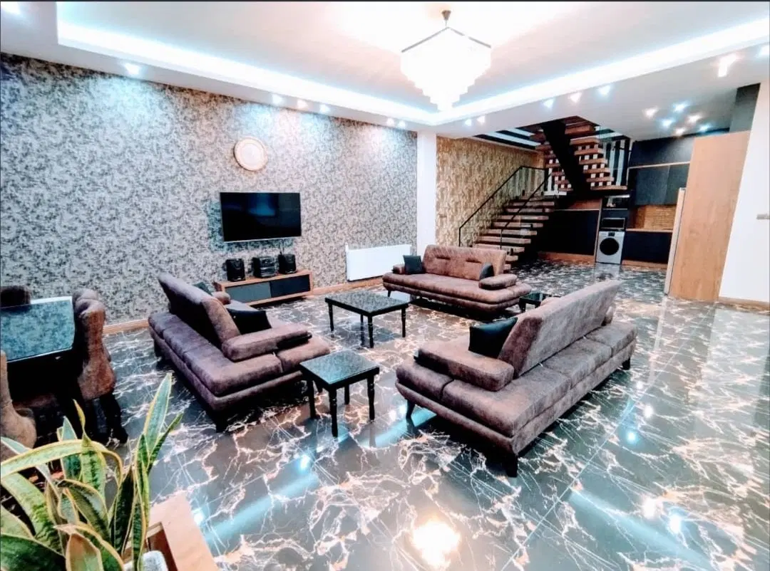باغ ویلا استخر دار