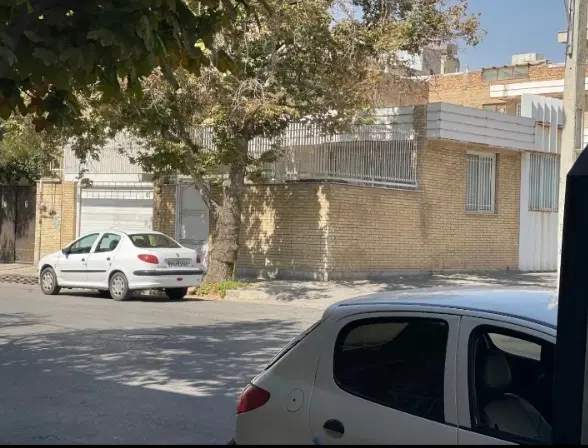 فروش منزل 480 متری_سر دو نبش_صداوسیما