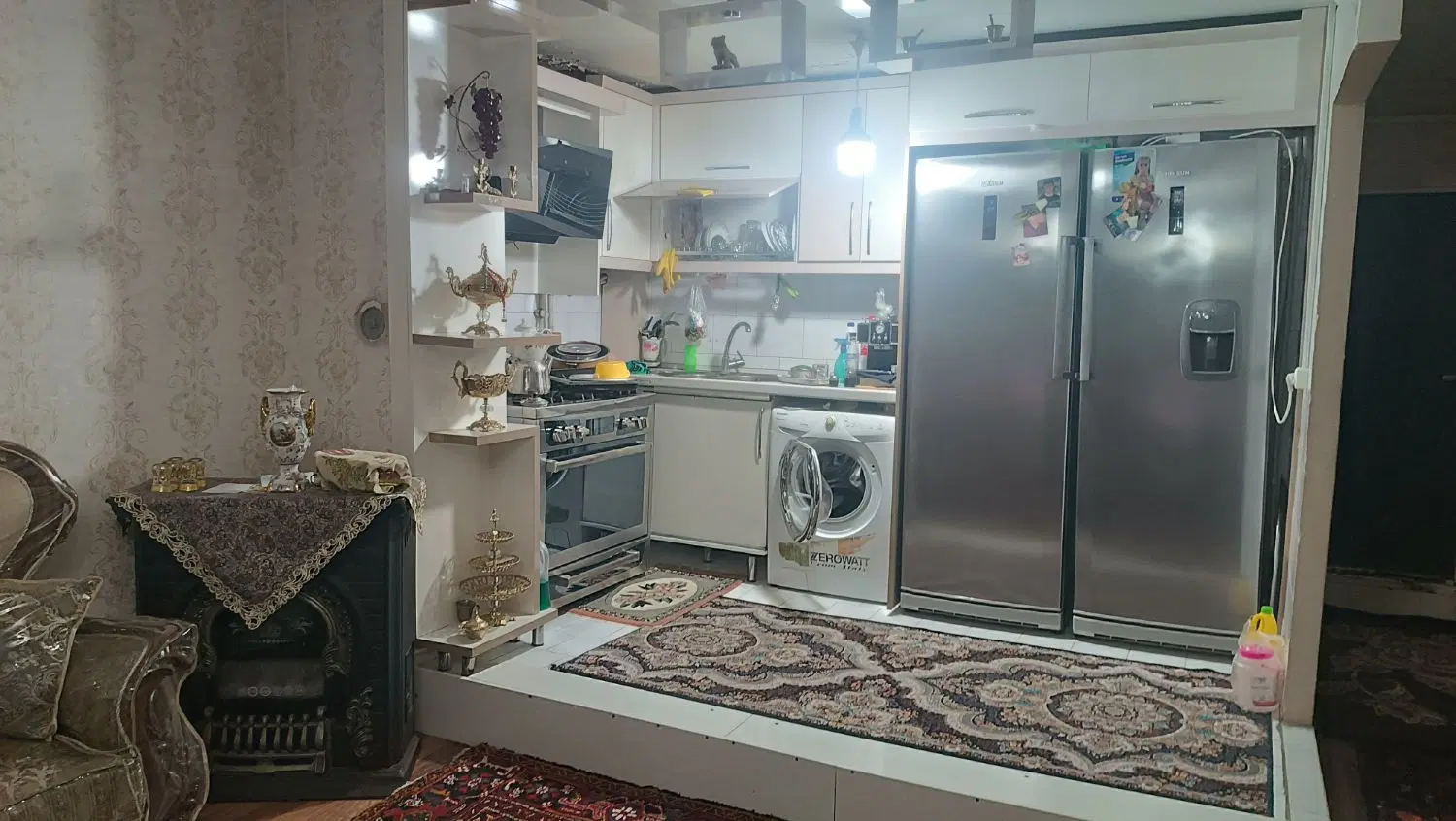 آپارتمان خیابان پاسداران میخک طبقه اول60متری