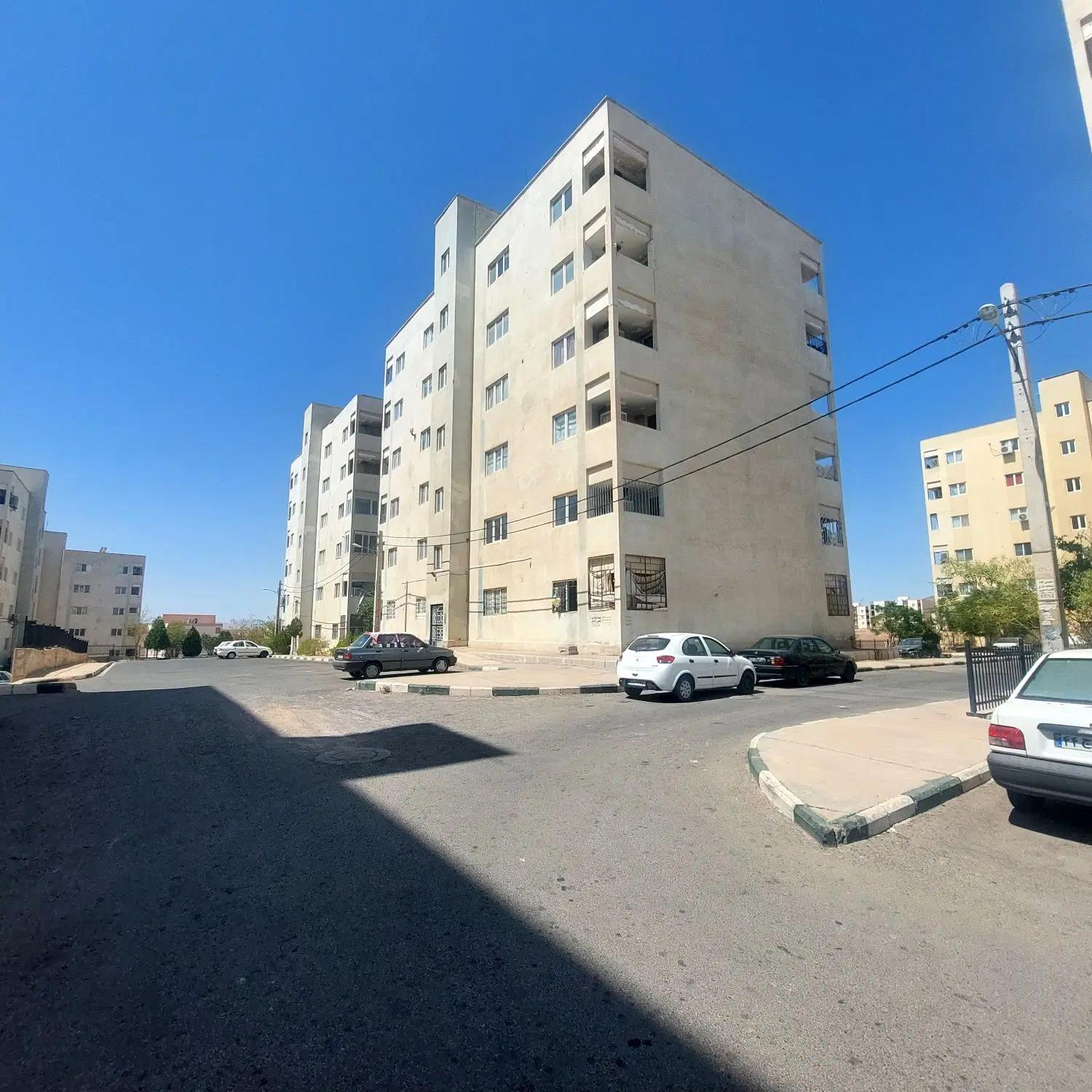 ۷۵ متری فاز ۶ فول امکانات
