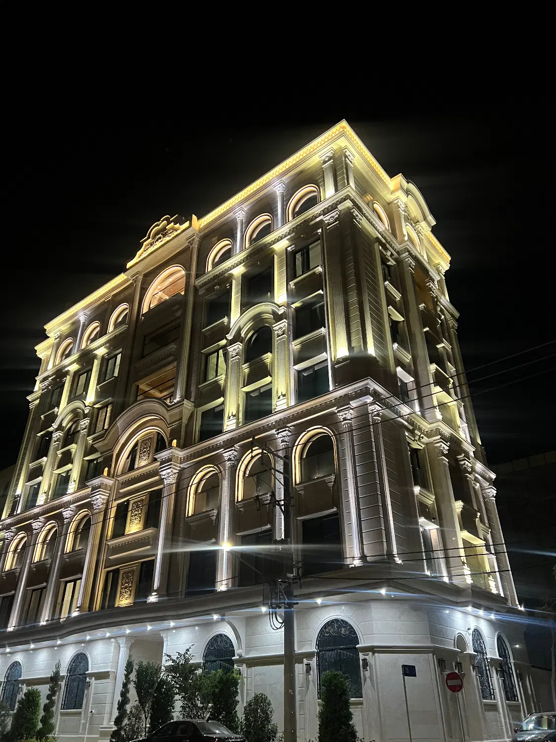 آپارتمان ۳ خواب ۳۲۰ متری کوثر ۱