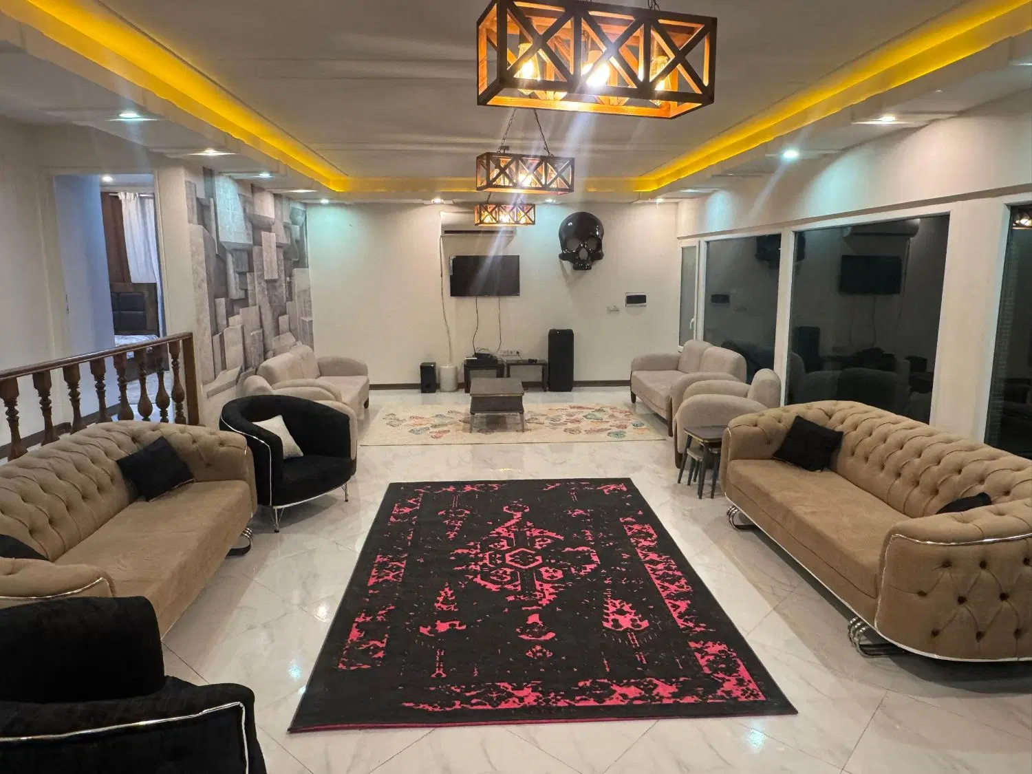 اجاره روزانه ویلا استخرسرپوشیده ب همراه استخرکودک
