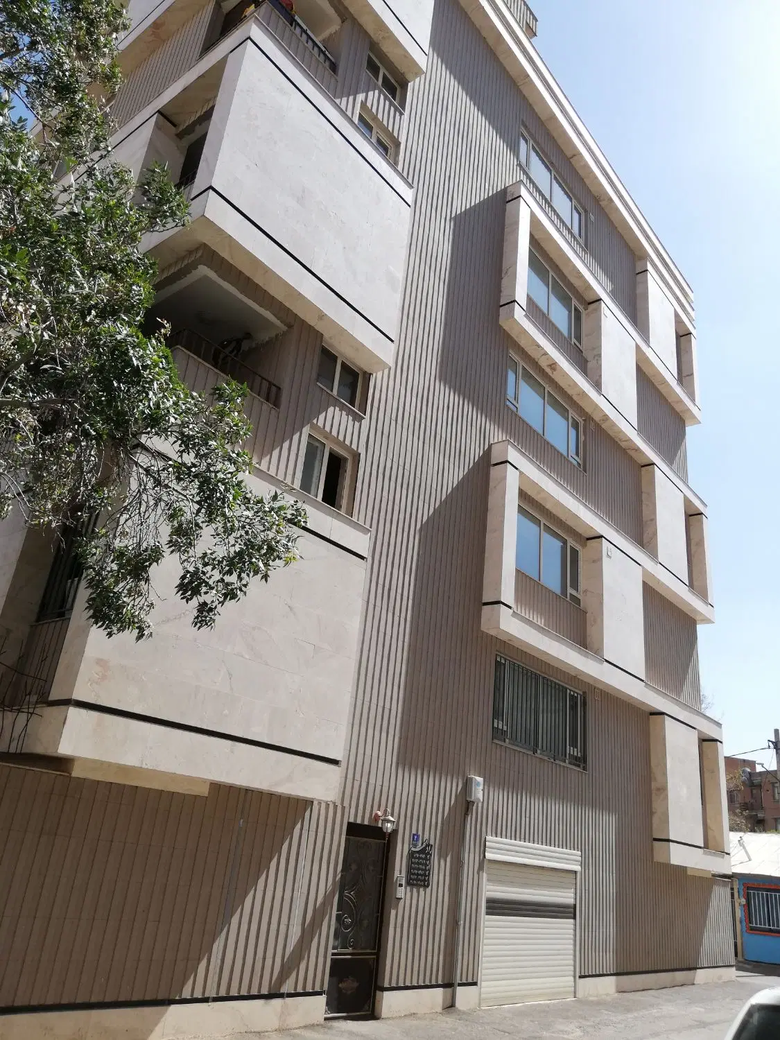 آپارتمان دوخوابه 106 متری