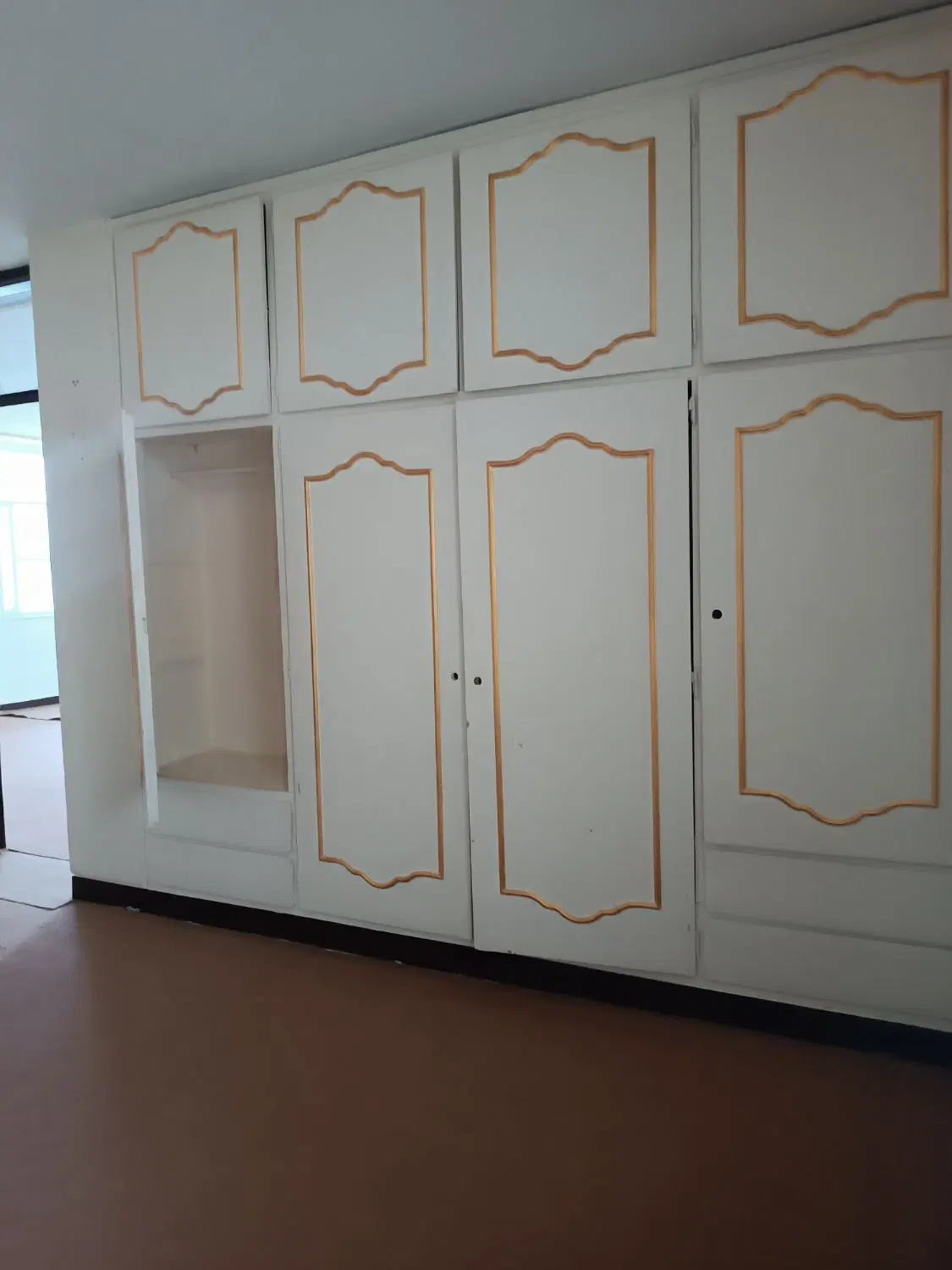 اپارتمان ازادگان
