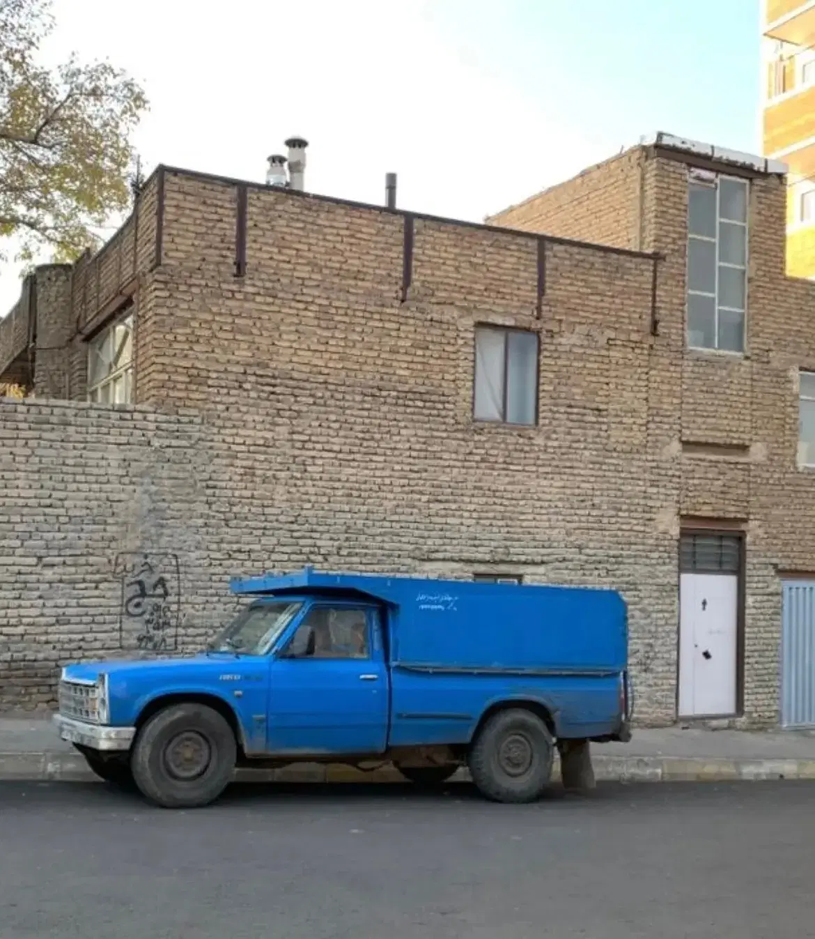 فروش حیاط دربست
