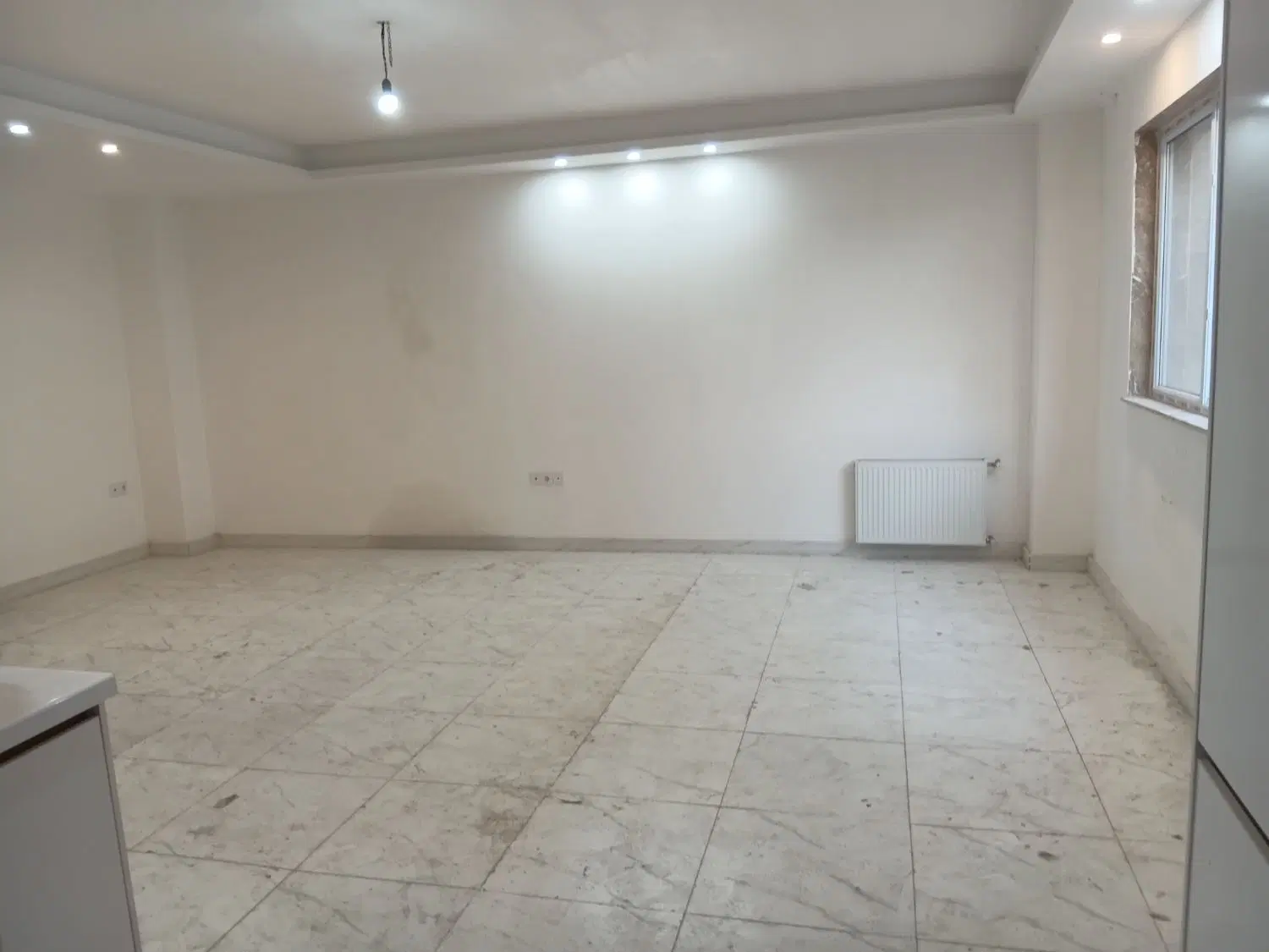 ۱۰۰متری سندار کلیدنخورده صفر