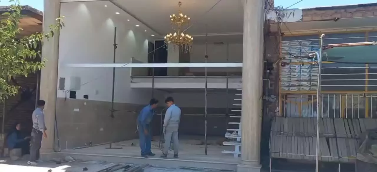 مغازه فروشی