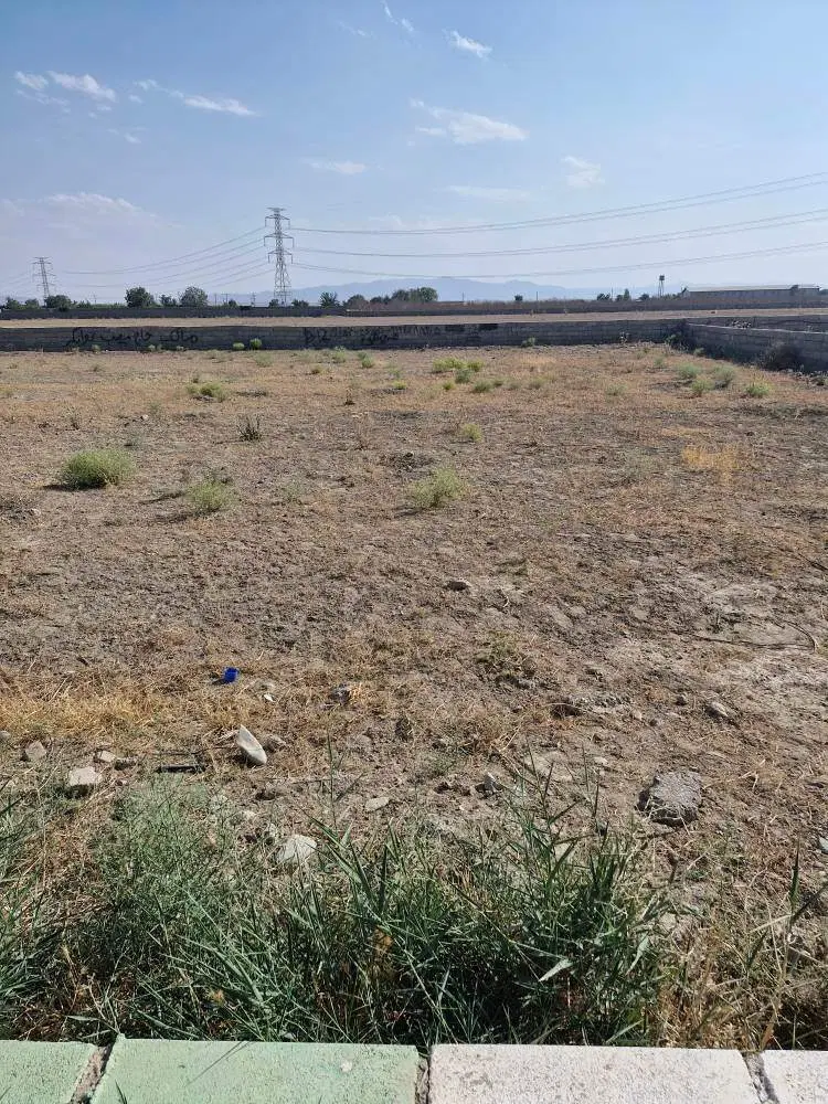 زمین در تهراندشت