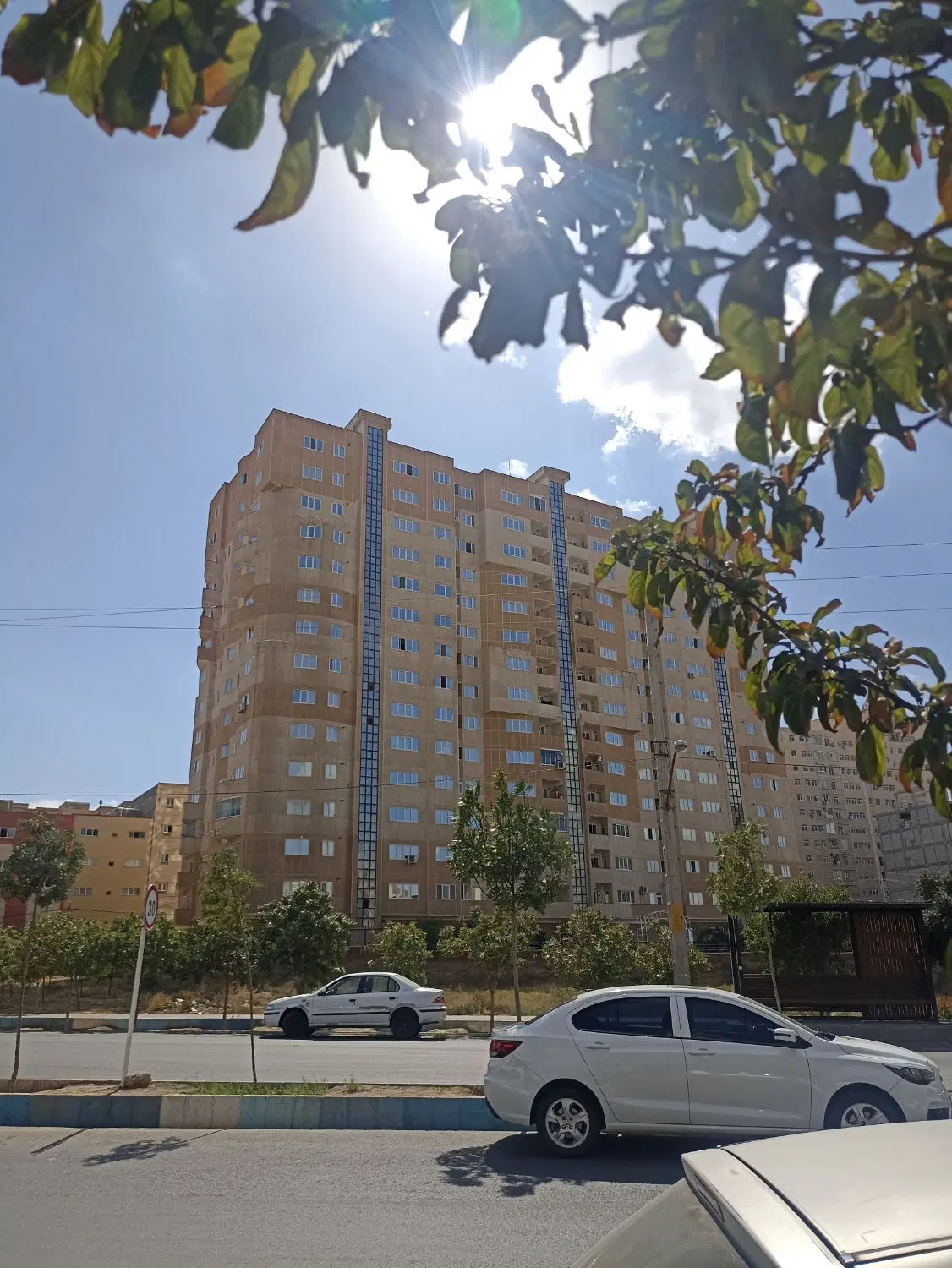 رهن اجاره آپارتمان طلائیه کوی نصر