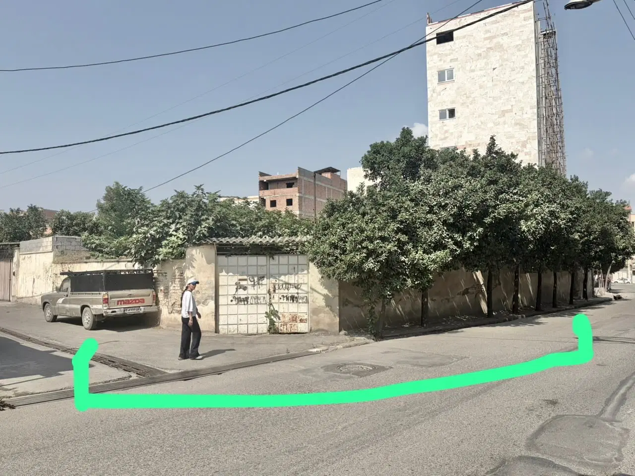 ۳۹۸ متر زمین مسکونی دو نبش با پروانه ساخت