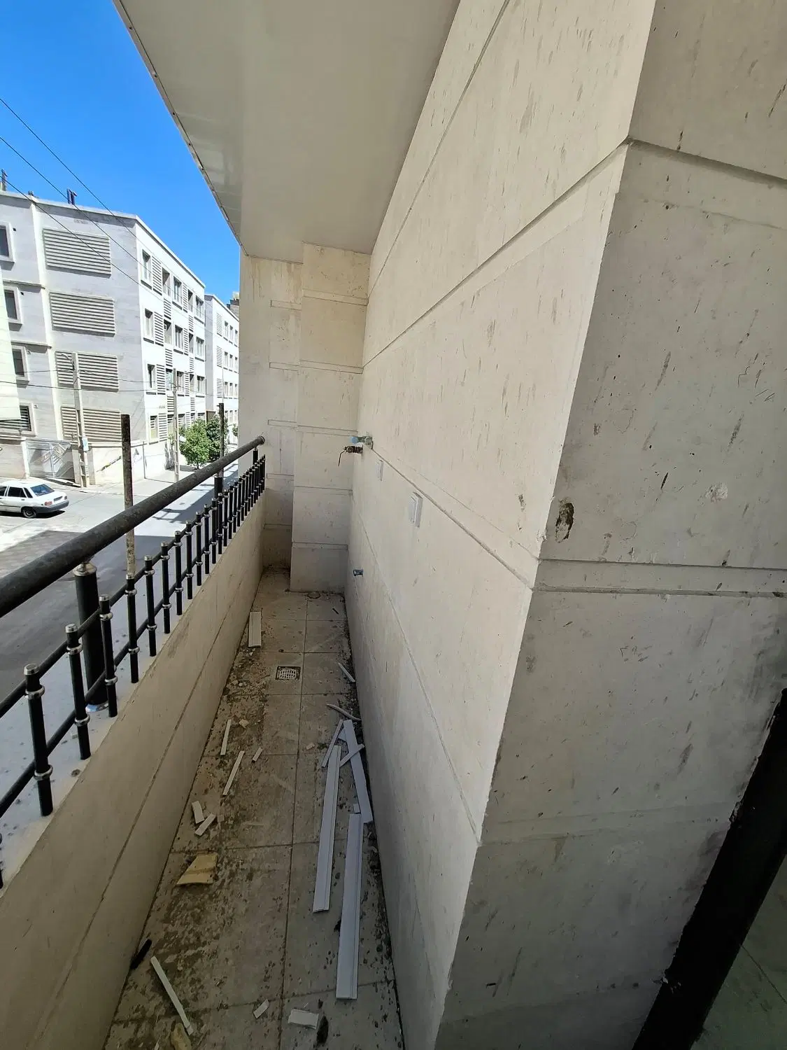 فروش دو خواب تکمیل زیر قیمت شهرک یاس طلاییه