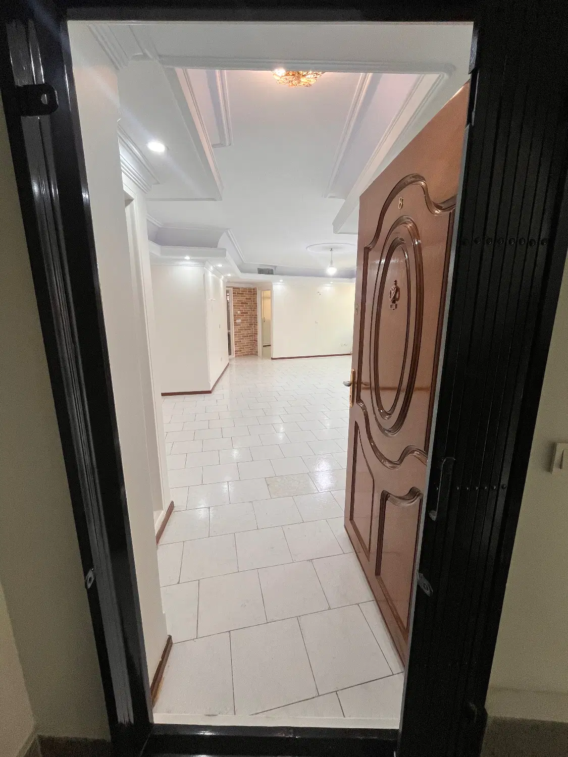فروش آپارتمان 96 متری دلباز و خوش نور در فرجام