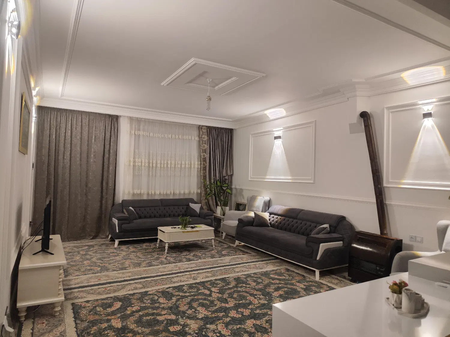 منزل مسکونی رهن در منطقه آوینی۵۹ (پاوا)