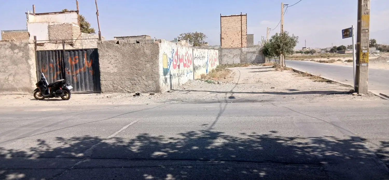 زمین چهار دیواری مهرشهر حسین اباد خ چهارم غربی