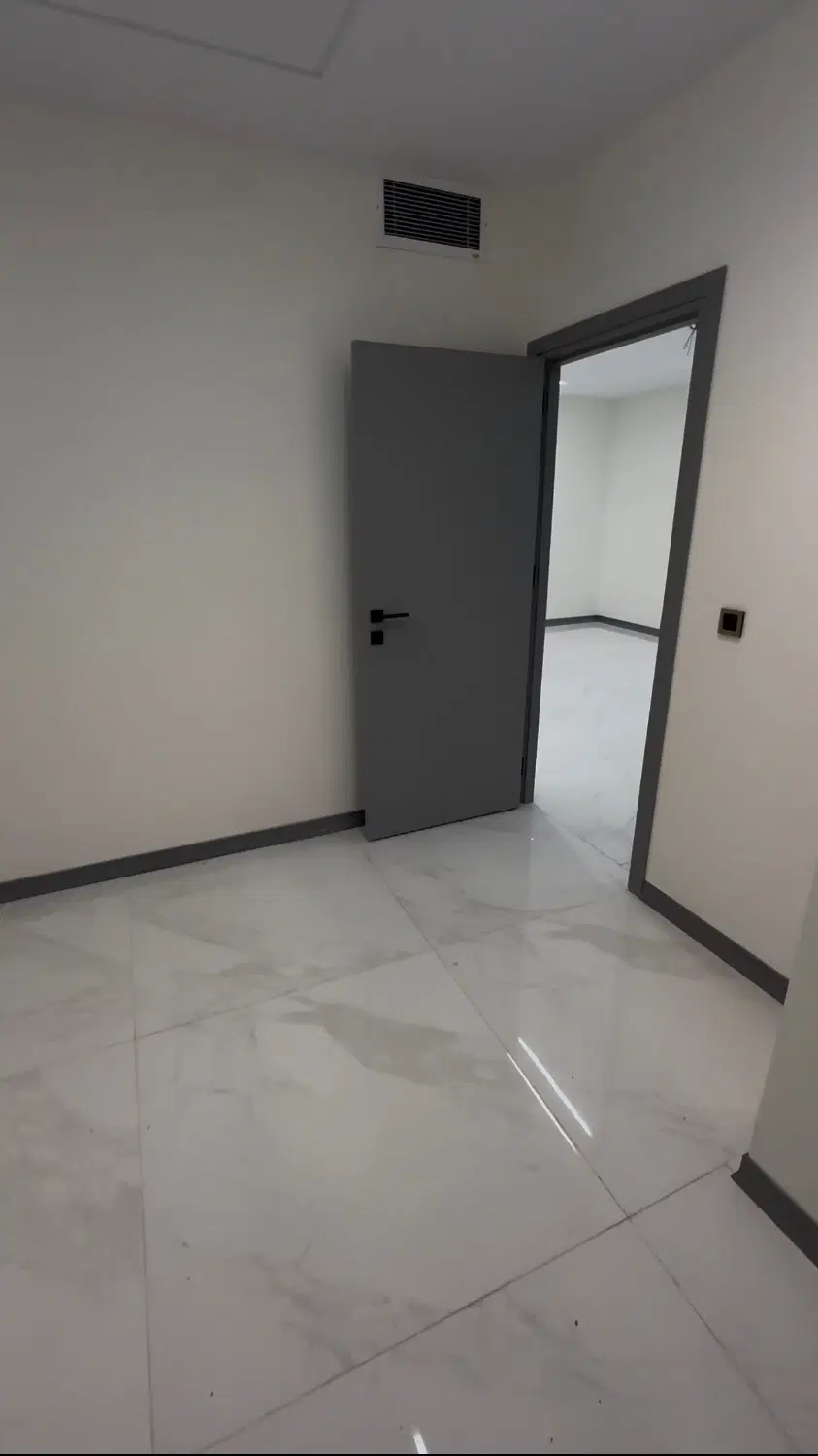 ۱۰۰ متر رو به نما گوهردشت