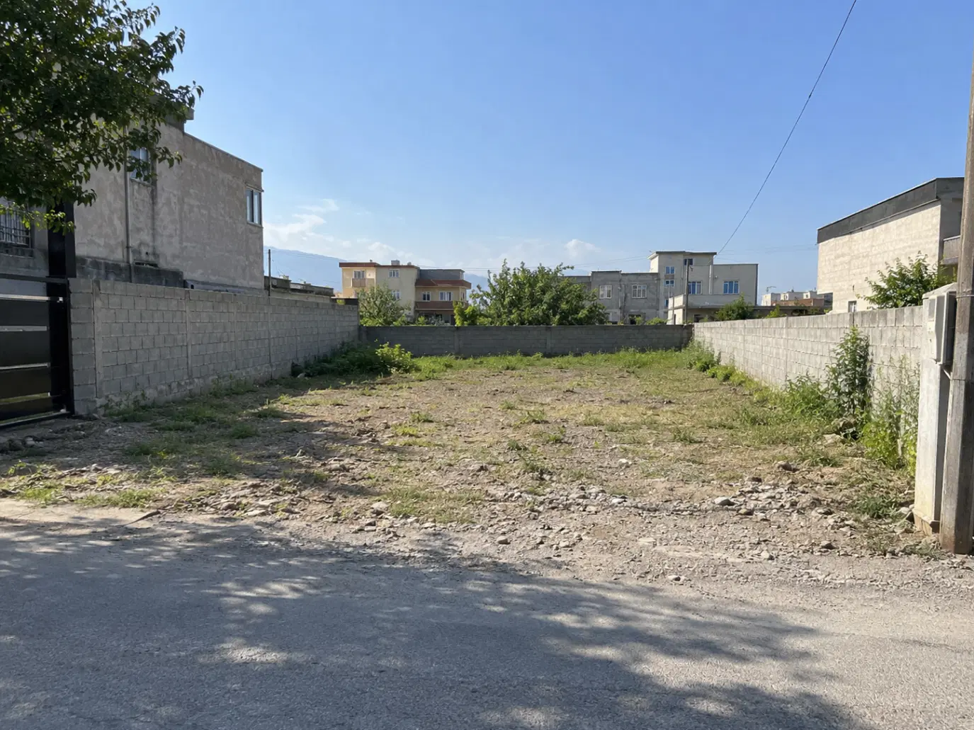 ۱۴۰متر زمین شهید یزدانی