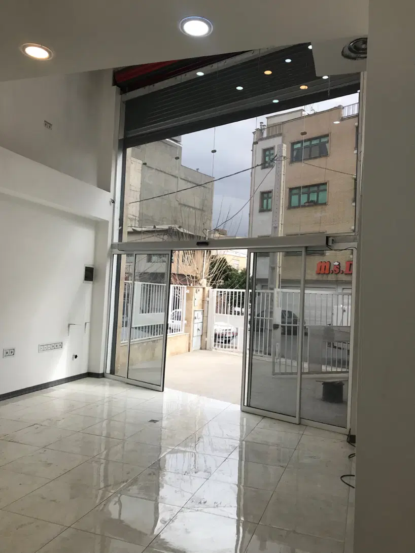 اجاره مغازه ۱۵۰ متری بر اصلی خیابان