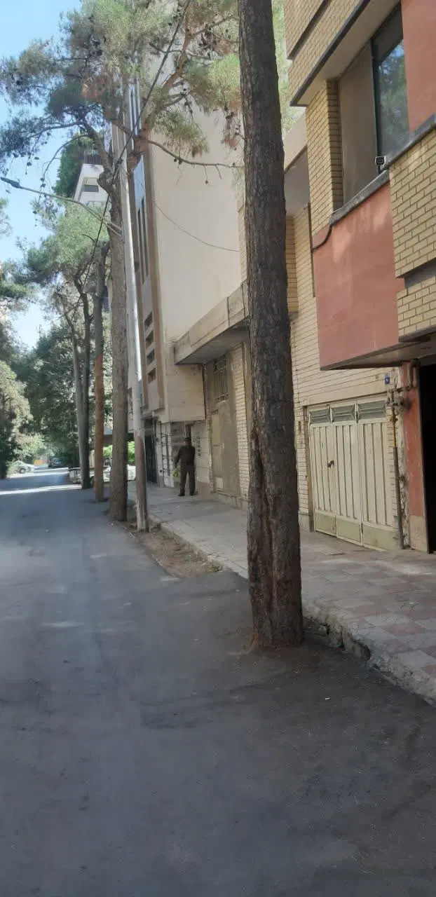 ۱۷۵ متر زمین پروانه ۵ طبقه خانه مسکونی ویلایی منزل