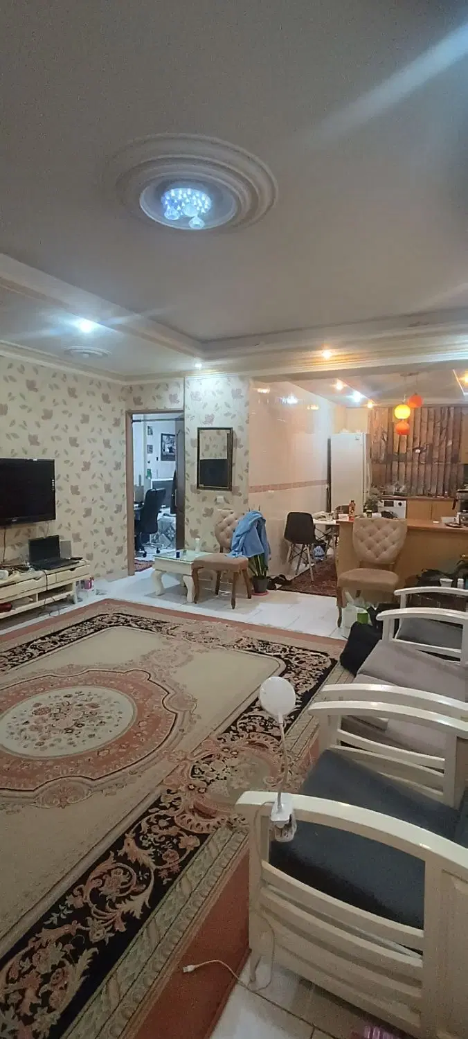 75 متر * با آسانسور * تک واحد * جمالزاده جنوبی