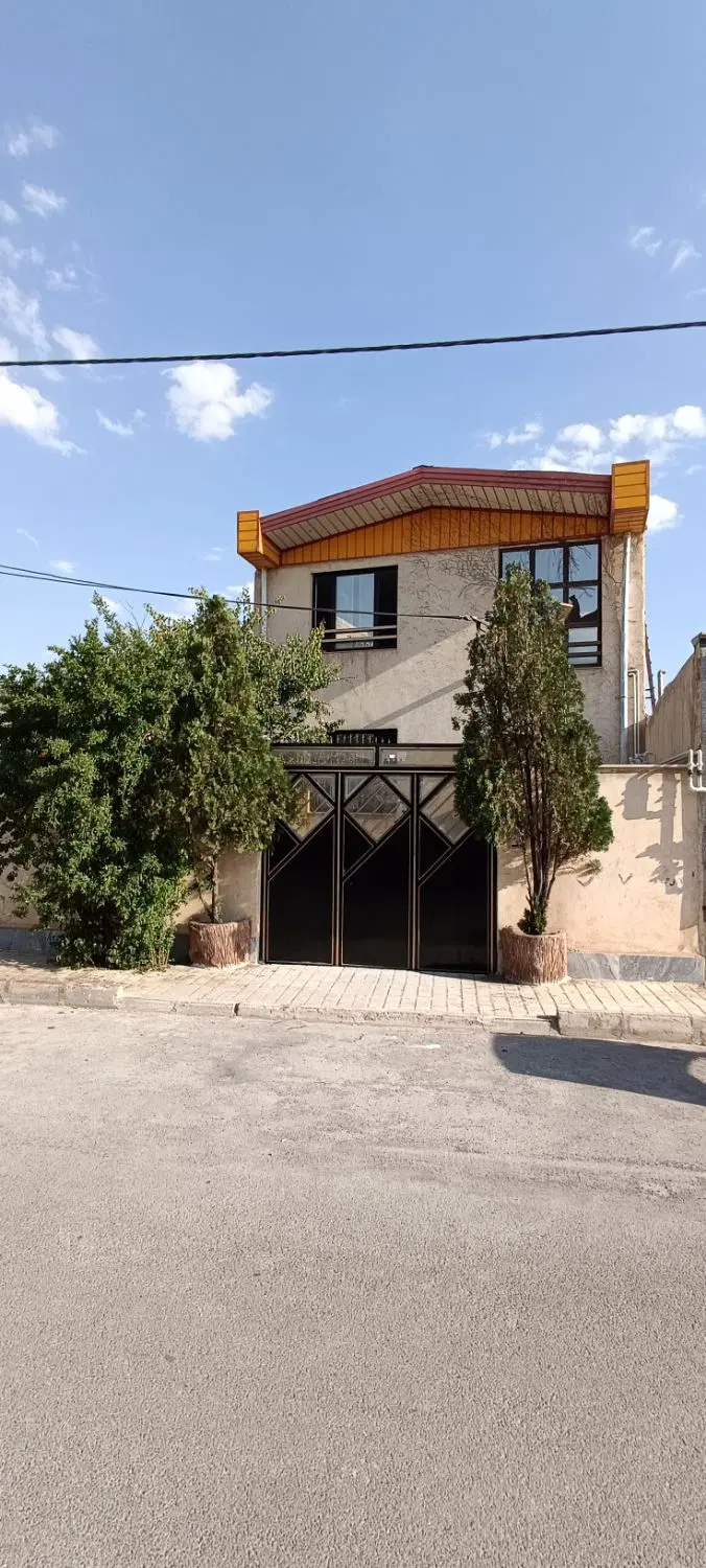 مستقل حاجی آباد دو طبقه