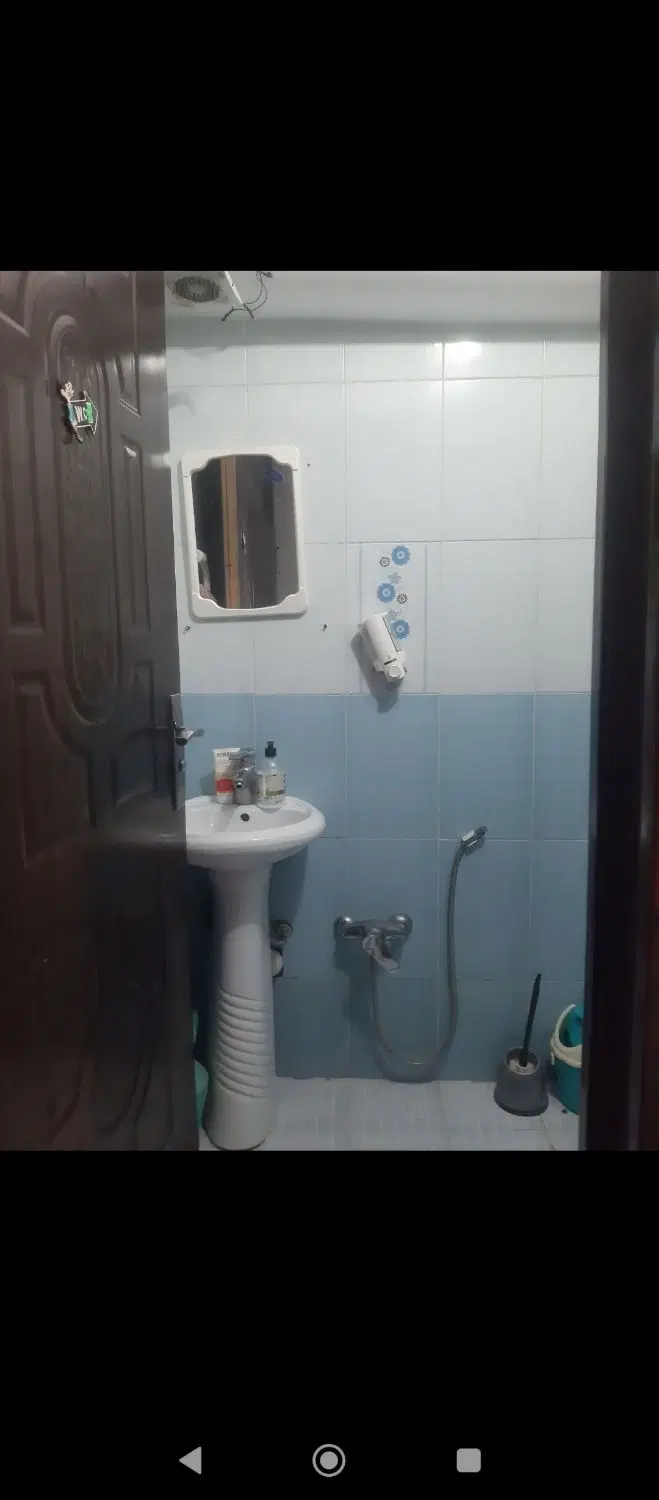 خونه بیستوچهارمتری راه مشترک