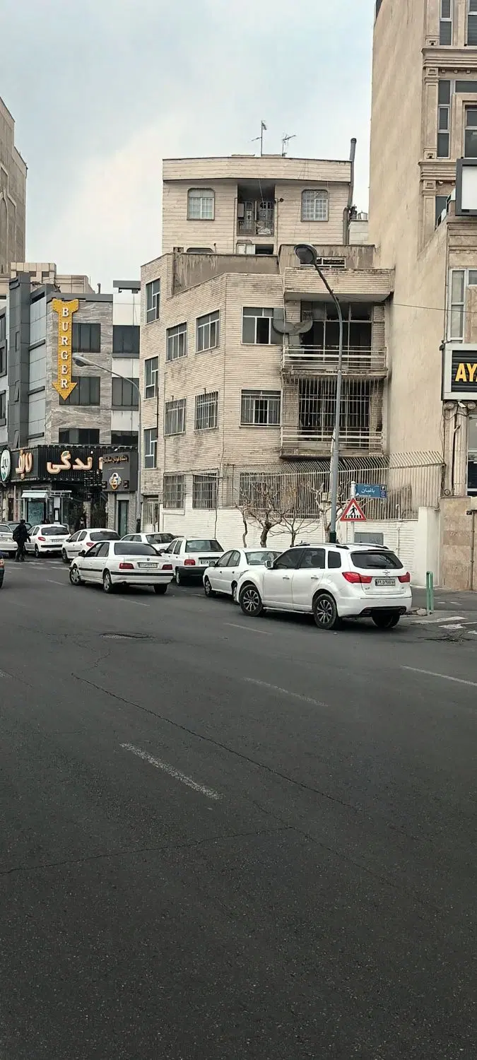۵۵ متر کلنگی پلاک وسط