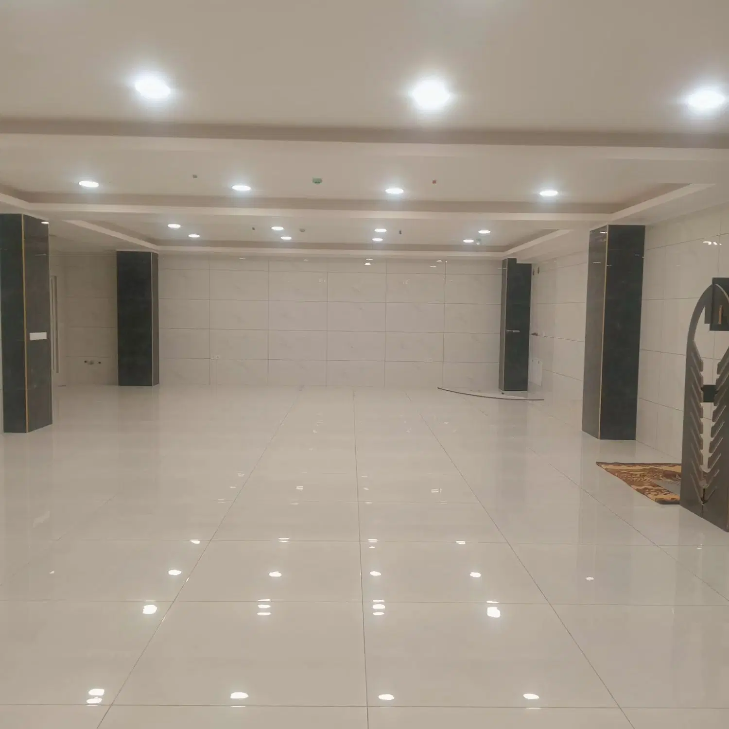 مغازه ۱۸۰ متری تجاری در نصر