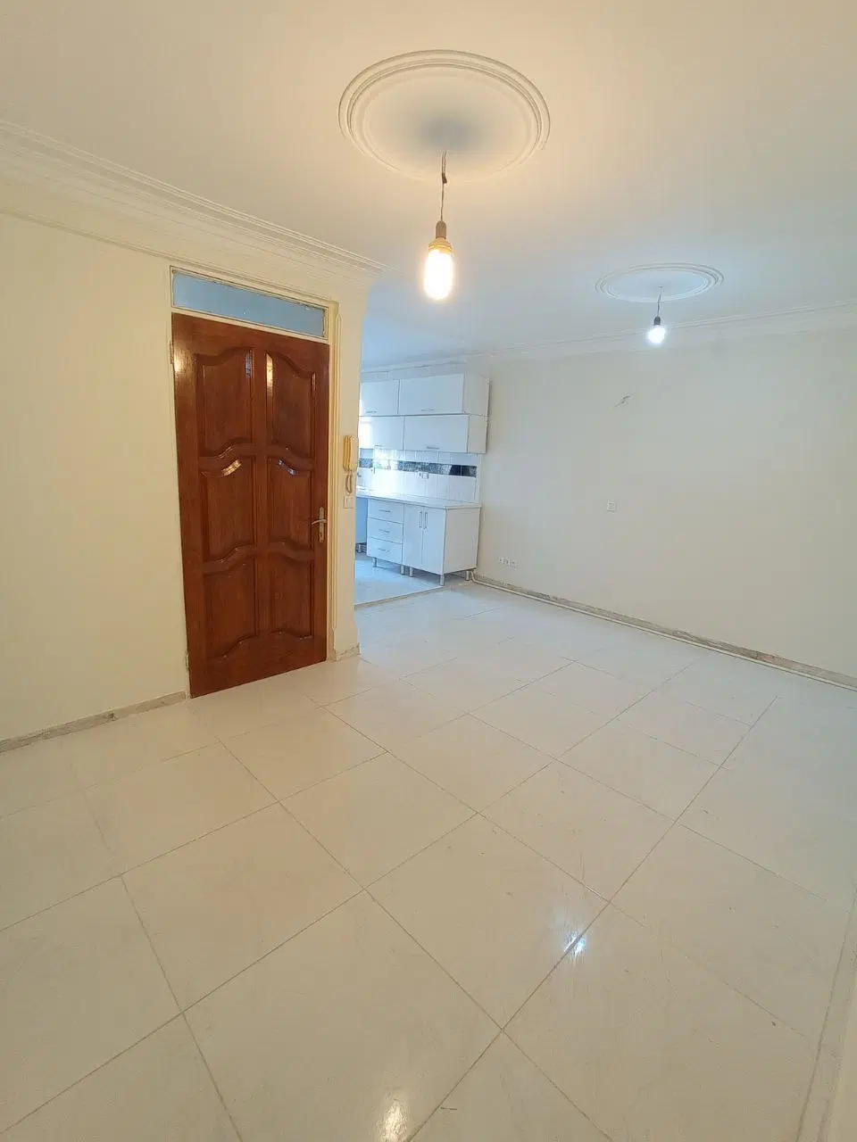 ۴۲ مترآذربایجان ، رودکی ( مترو نواب )