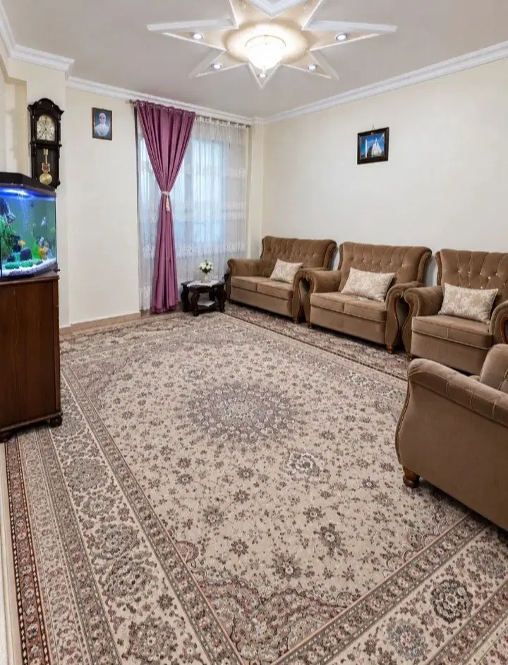 آپارتمان۵۵متری_قائمیه_کم واحد_تمیز