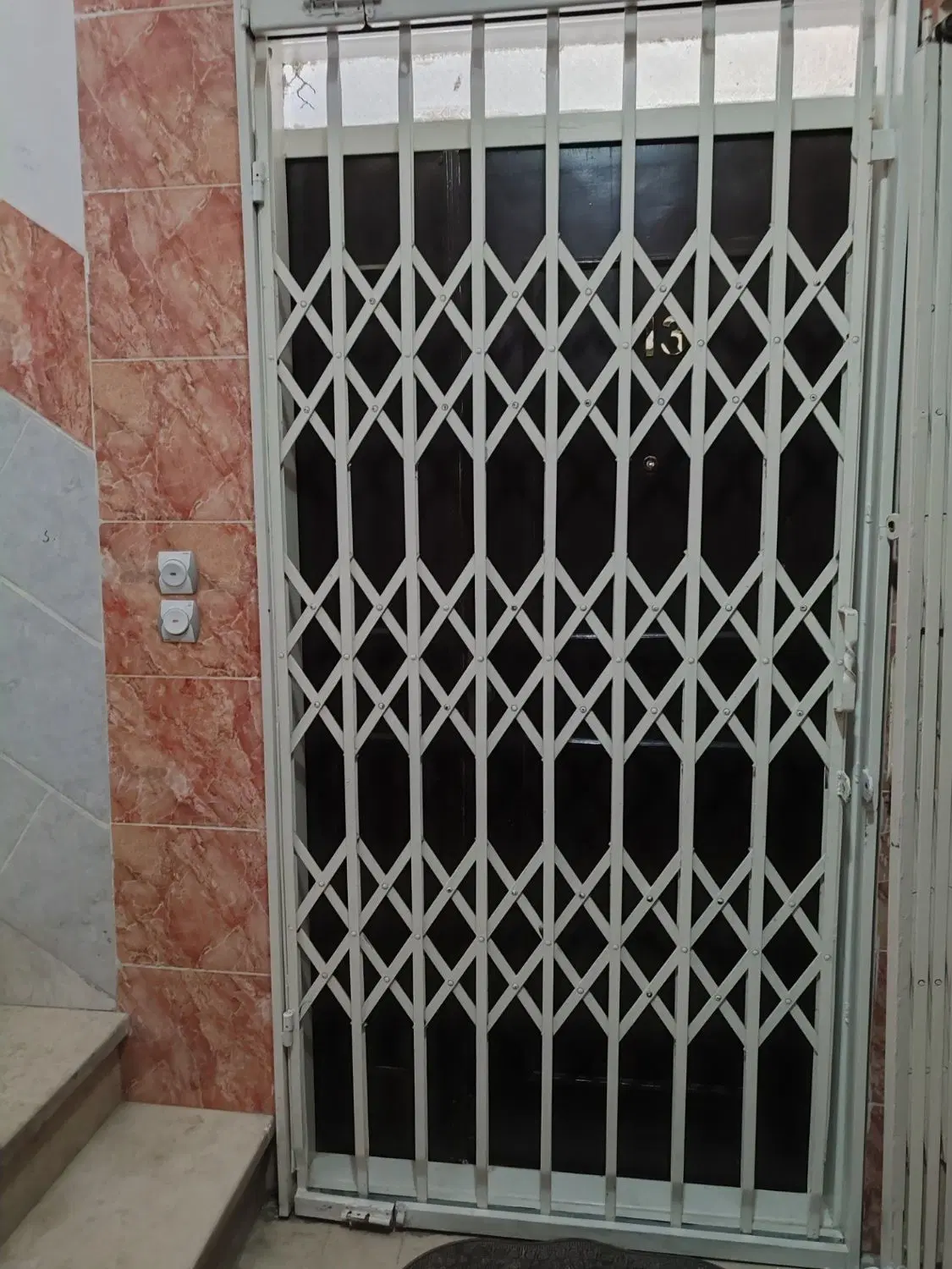 ۶۵ متر _ سند دار _ (فردیس بلوار طالقانی)