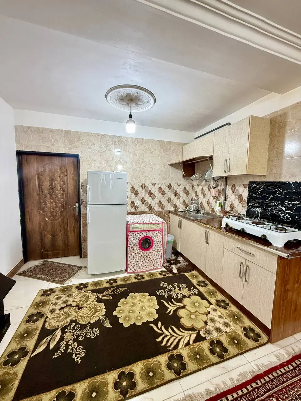 ویلا تمیز بالباسشویی نزدیک دریا و بازار سنتی