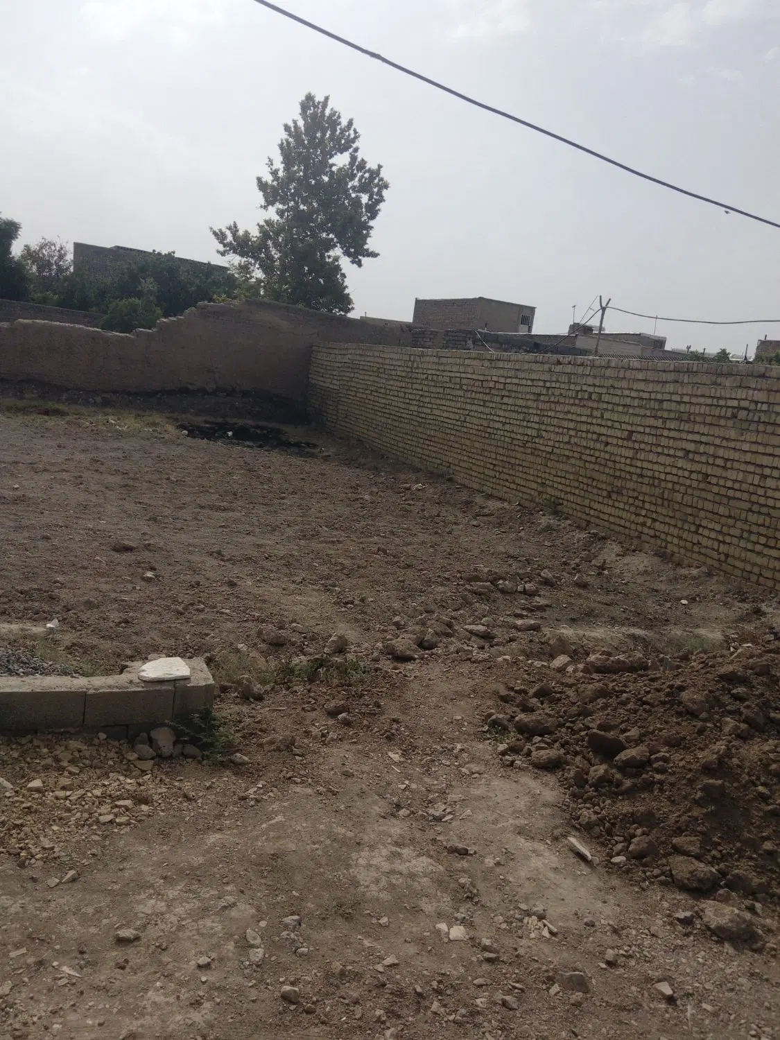 زمین سند دار ۱۲۶ متر