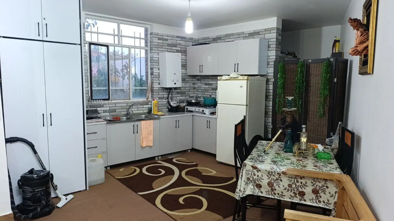 باغچه قشنگ و دلباز