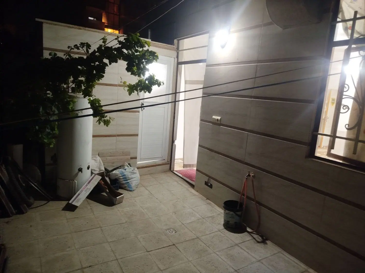 اجاره خانه مسکونی طبقه دوم