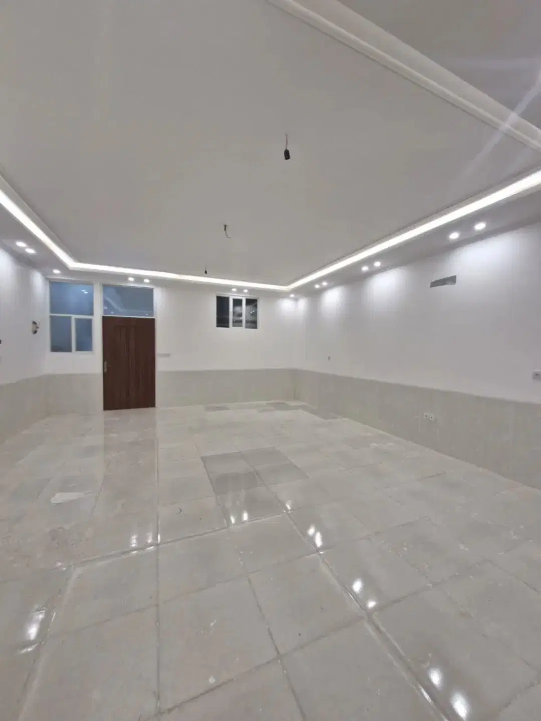 خانه ۳طبقه فروشی (بلوار استقلال)