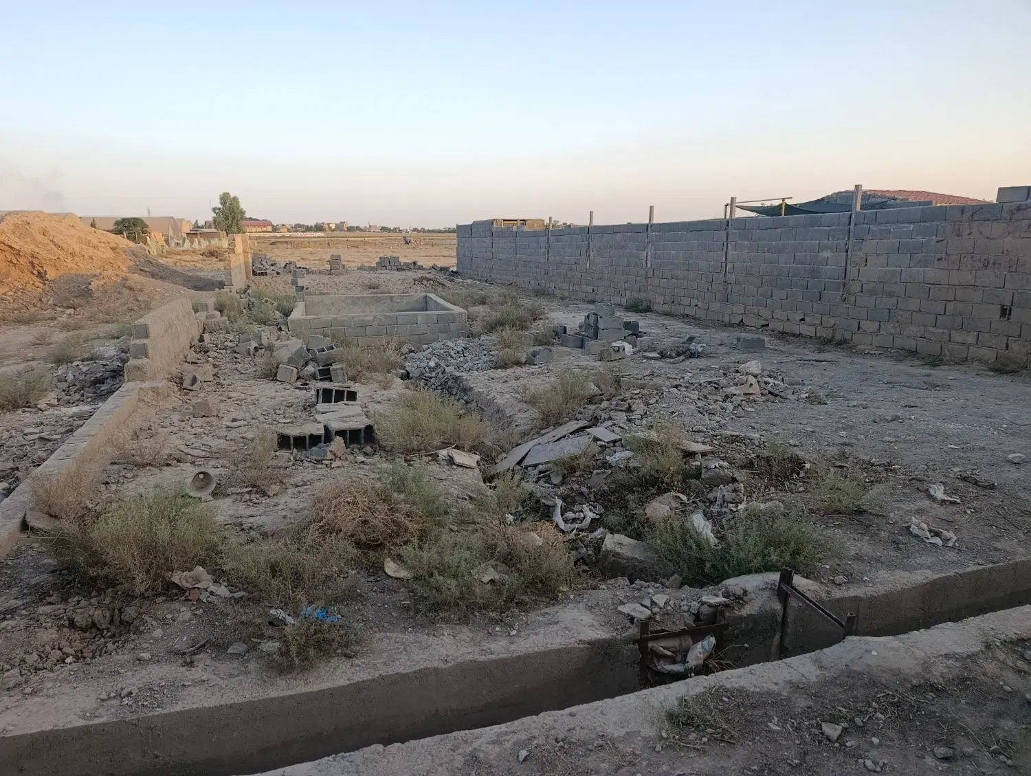 زمین۳۱۰متری مناسب باغچه