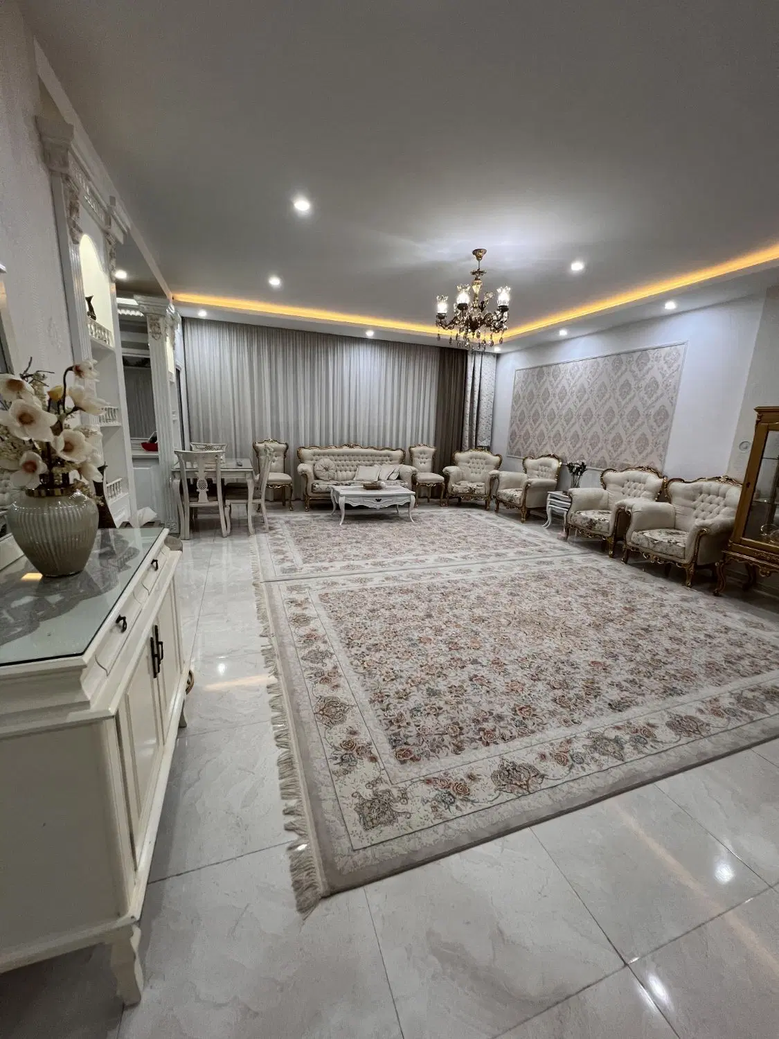آپارتمان ۹۵ متری دو خواب حسابی شمالی شریعتی