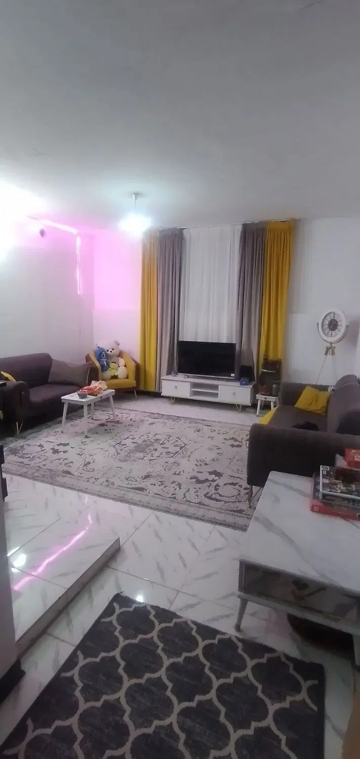 خانه طبقه دوم
