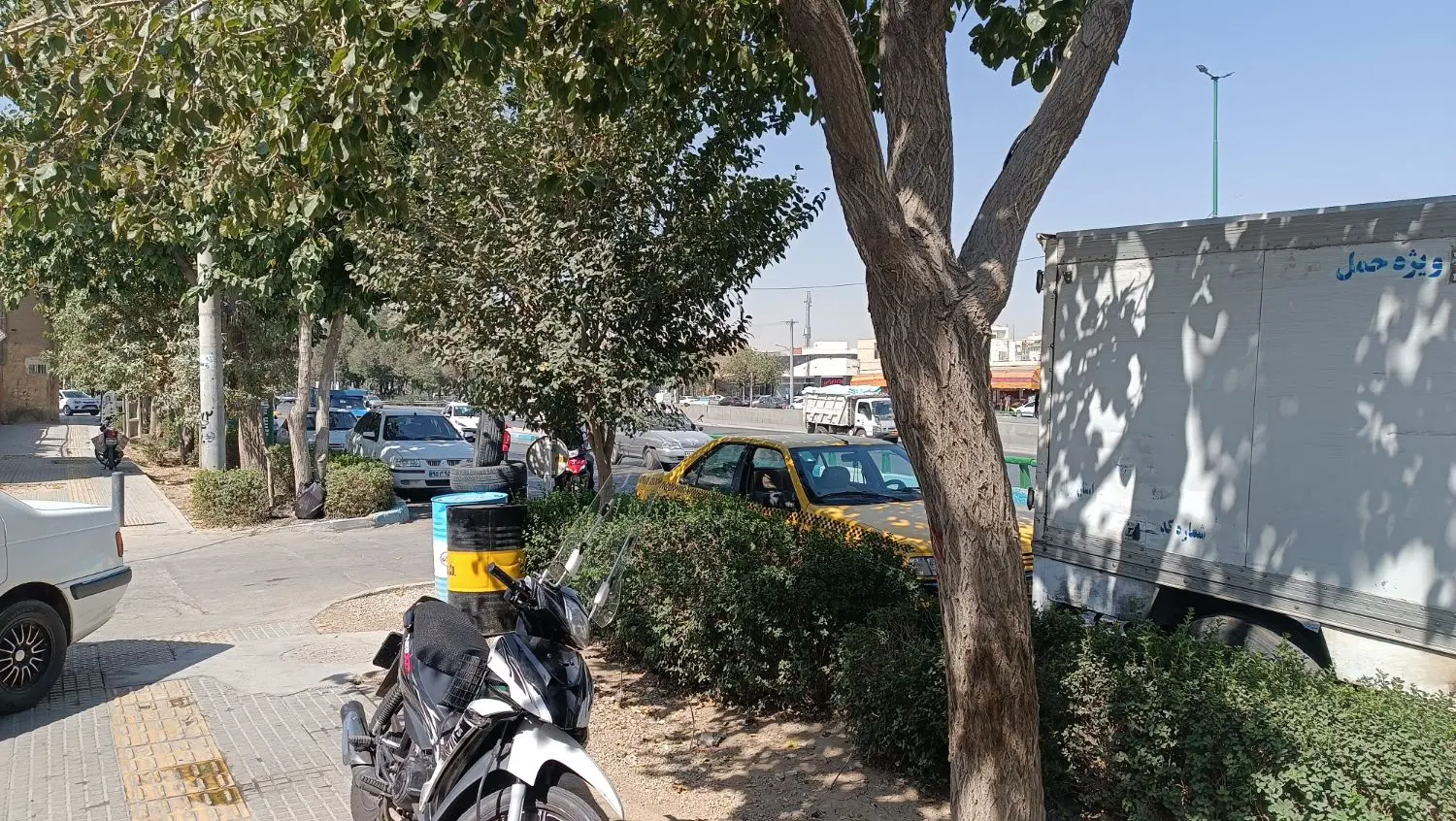 مغازه ۳۵متری بر اتوبان چمران