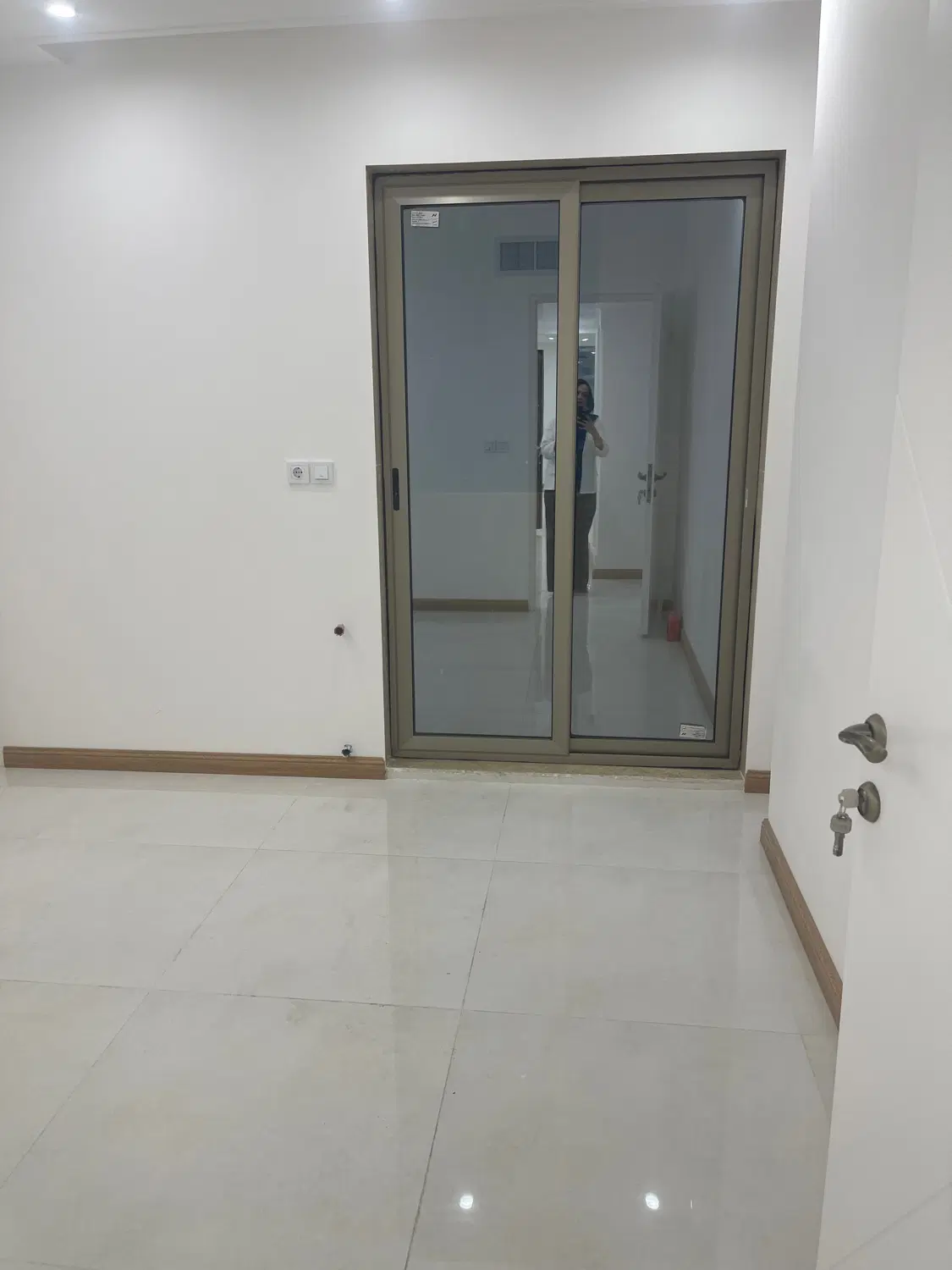 جمهوری _ شیک و درجه یک