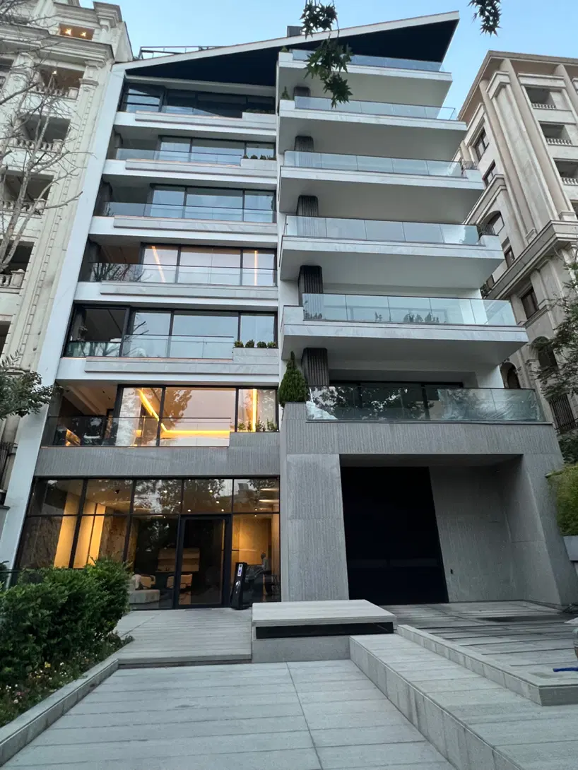 پیش فروش نیاوران یاسر ۱۴۰ متر