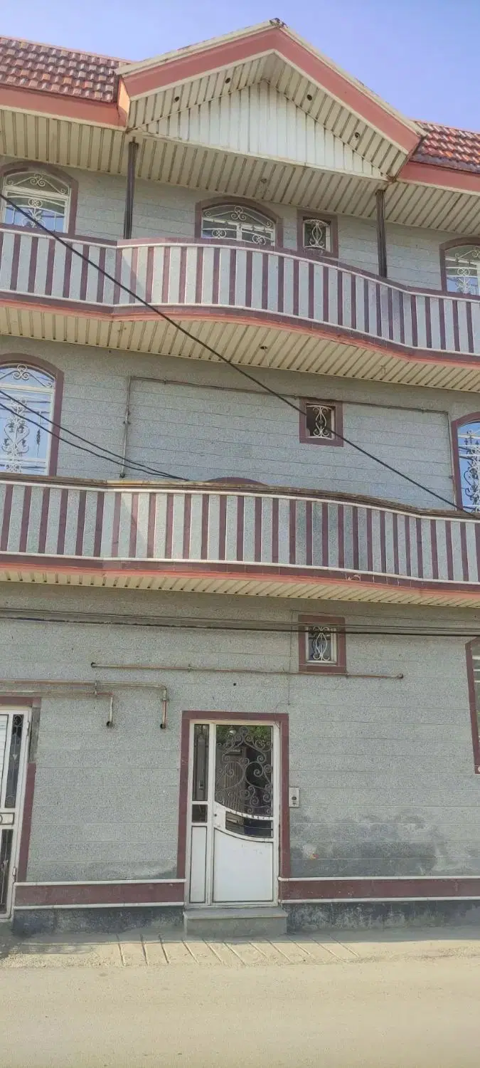 خانه سه طبقه