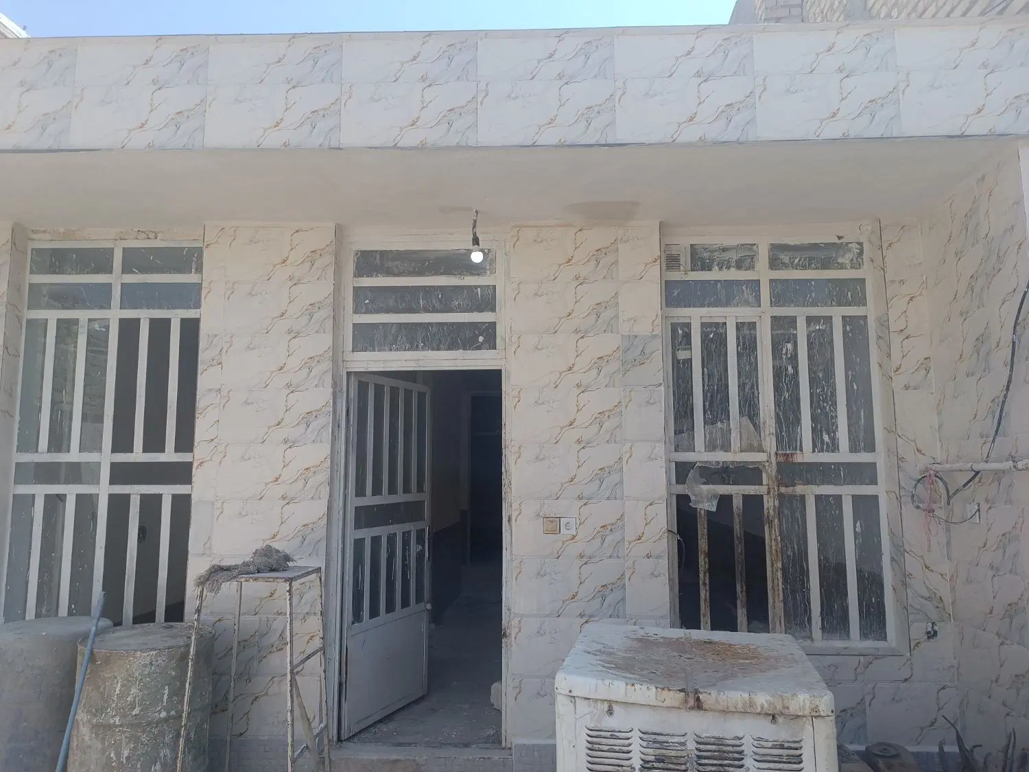 استیجاری و رهن و فروش ملک