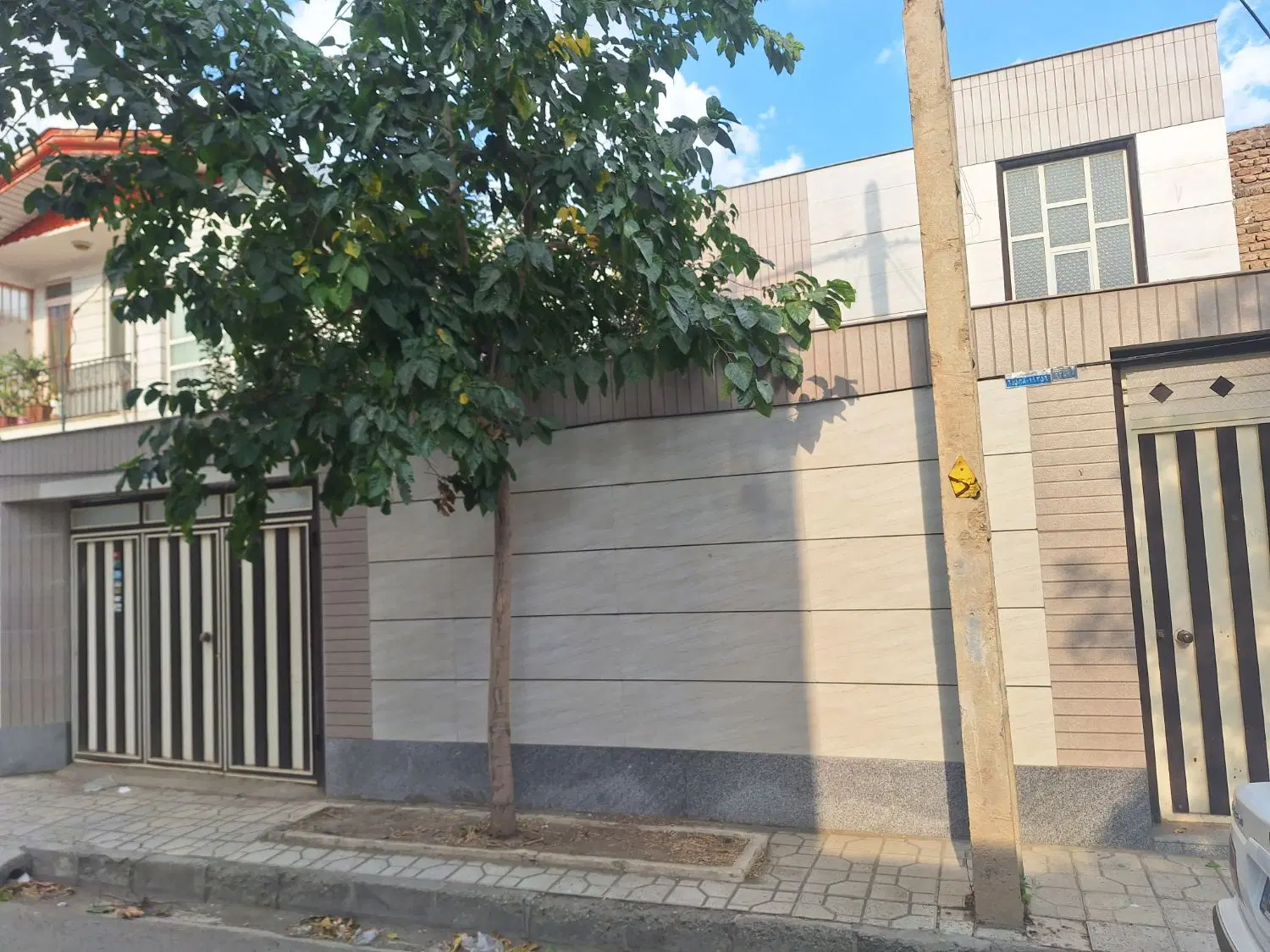 خانه ۱۵۰ متری در شهرک مدنی