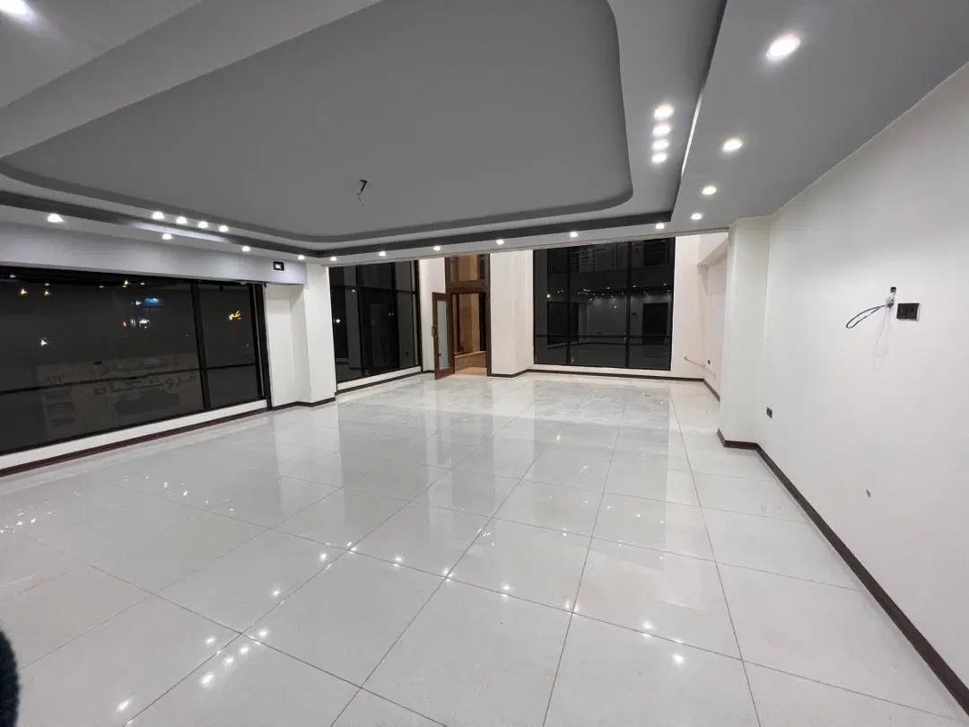خانه دربست دوطبقه ابتدای بلوار طراوت ۲۵۰متر