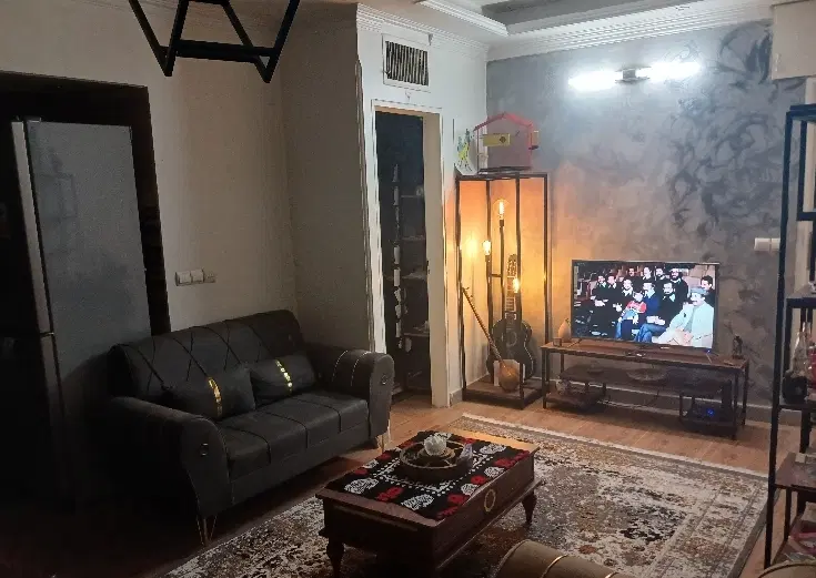 همخونه خانم