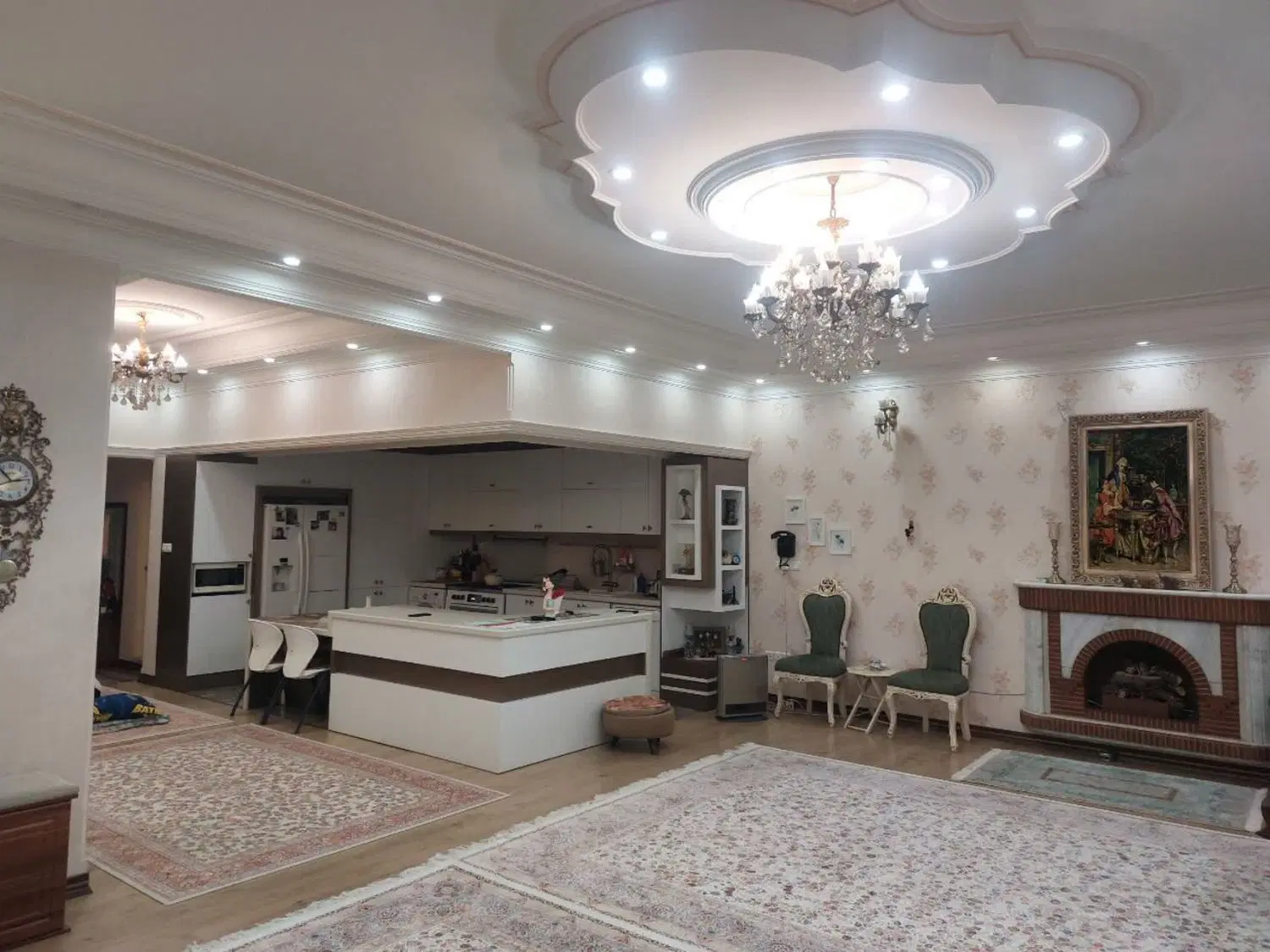 زیر قیمت کارشناسی
