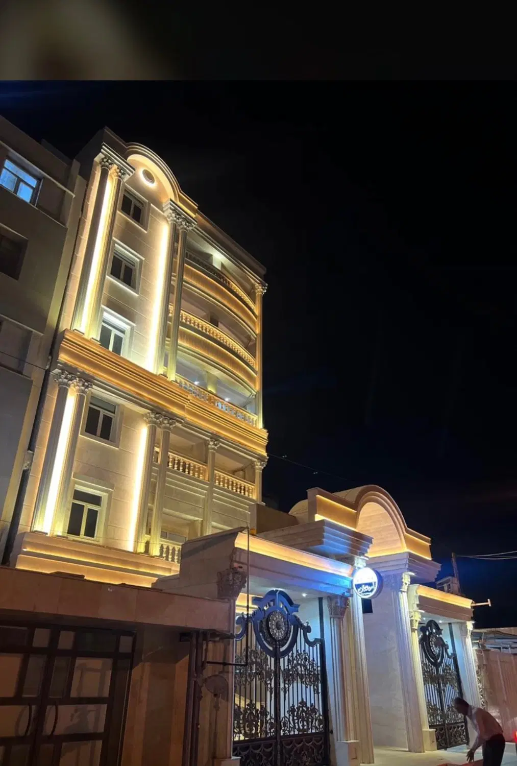 فروش پنت هوس ۱۳۰ متری سه خواب